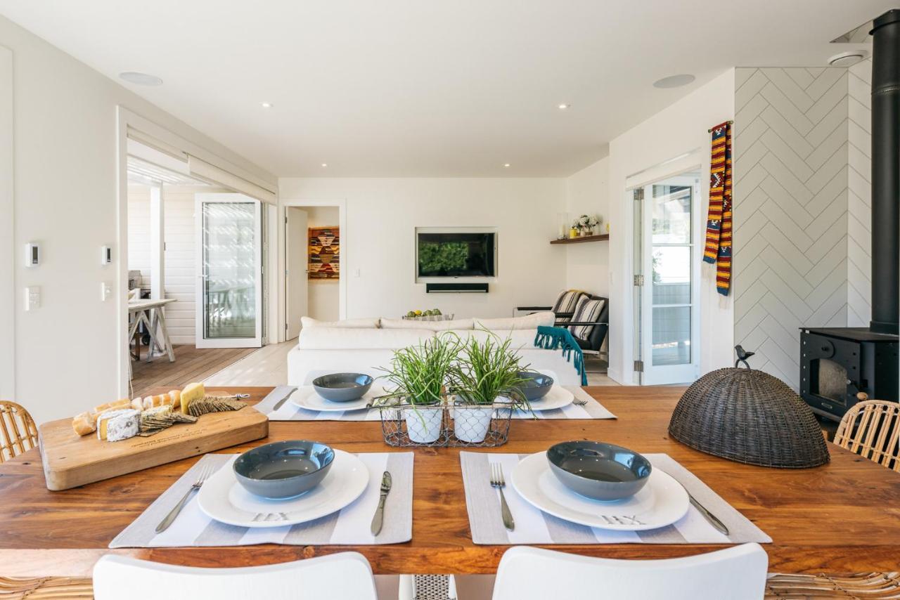 Moa Magic - Oneroa Holiday Home ภายนอก รูปภาพ