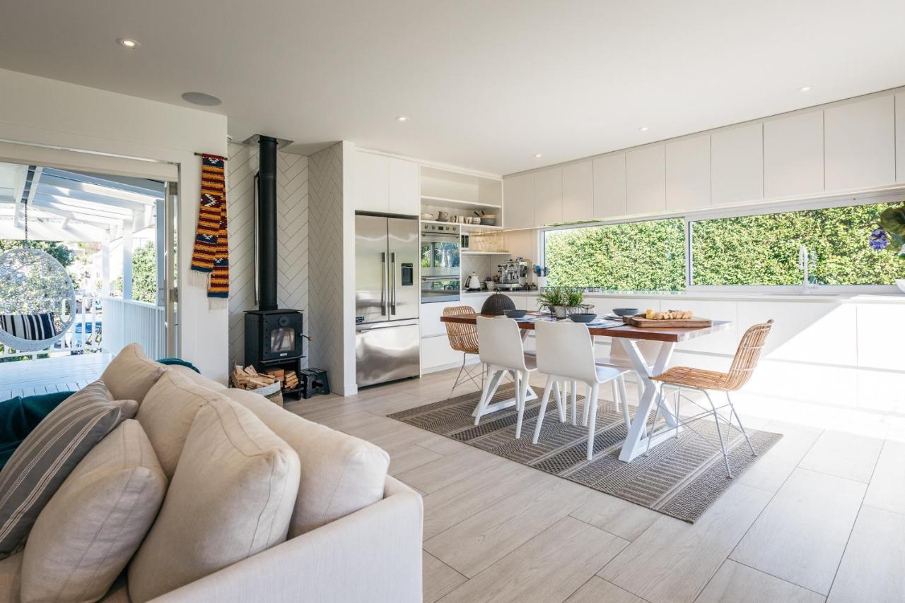 Moa Magic - Oneroa Holiday Home ภายนอก รูปภาพ
